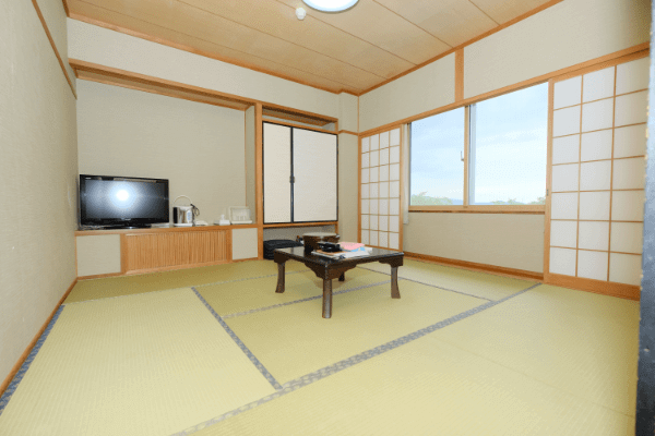 3 person room (2nd floor)