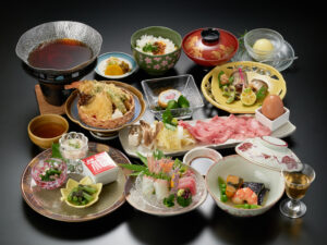 【濃厚に味わう熊野牛すき焼き会席】和歌山ブランド黒毛和牛を贅沢に堪能